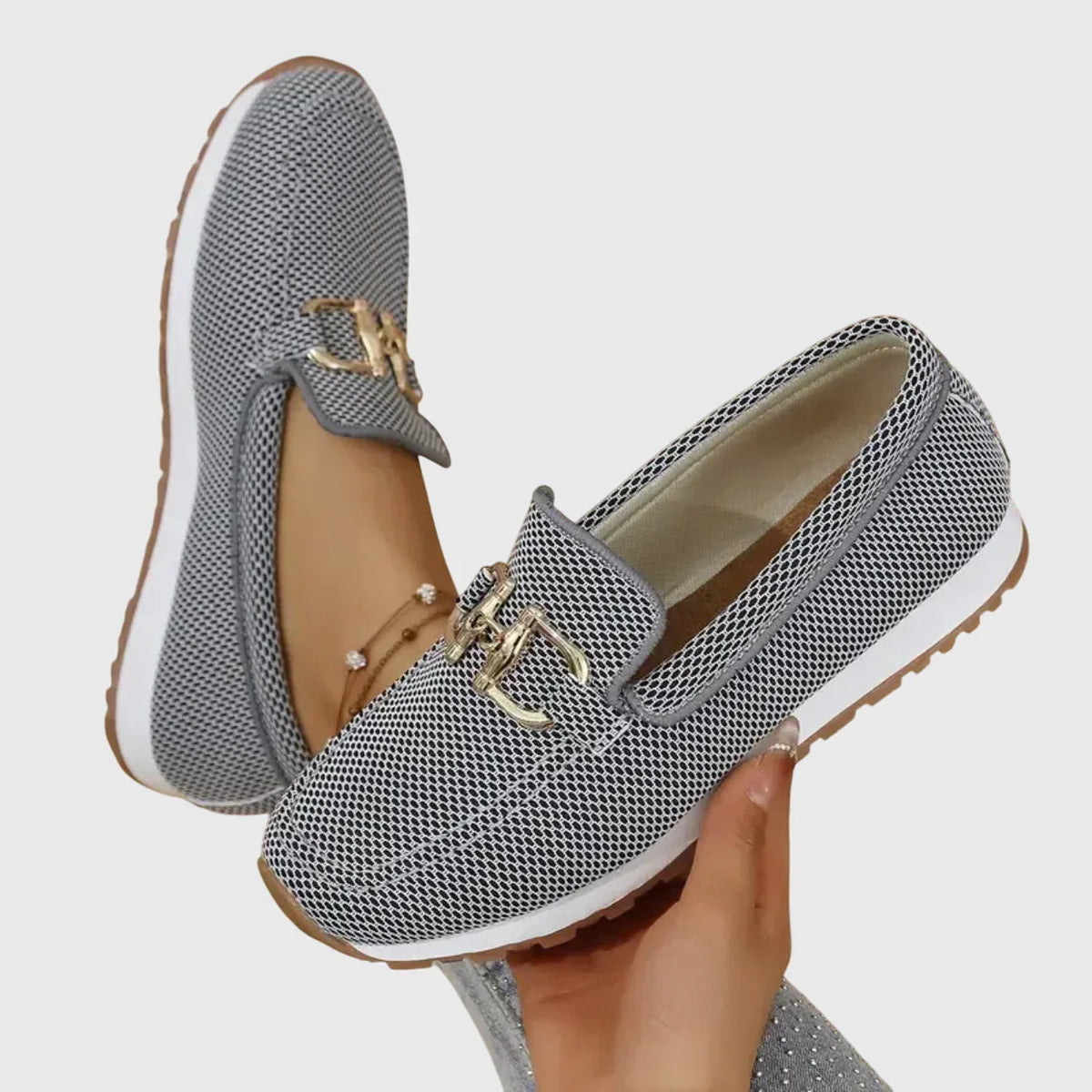 Raffaella | Slip-On Sportive con Morsetto Dorato