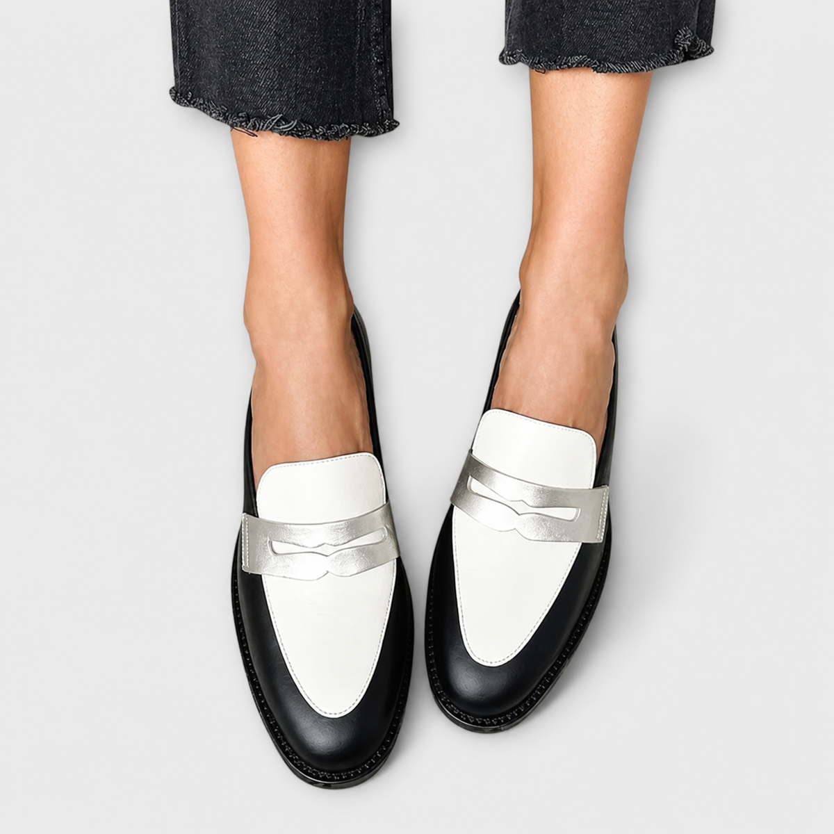 Ysaline™ | Mocassins Noirs Métallisés