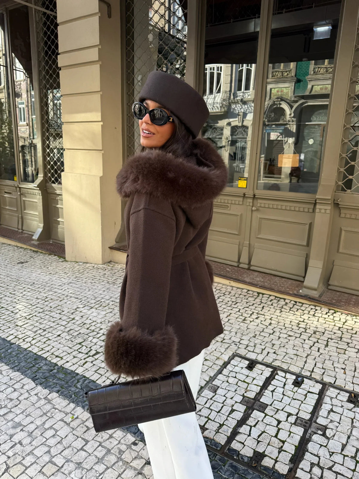Lea - cappotto Marrone con Bordi in Pelliccia da donna, colore marrone, vista 3