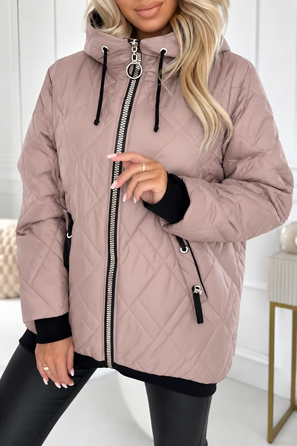Assia - giacca trapuntata leggera con cappuccio da donna, colore rosa