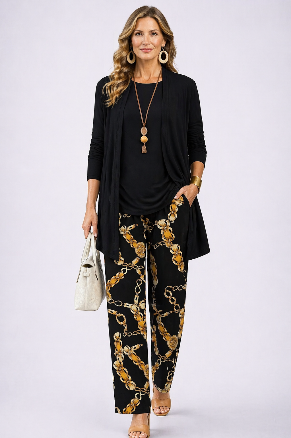 Rina - Completo tre pezzi con cardigan lungo Nero e Oro